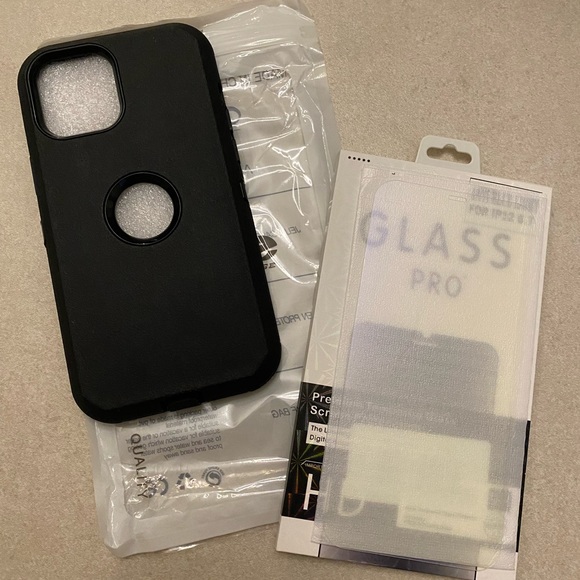 iPhone 12 Pro Max hard silicone cover w/ tempered glass protector screen - Picture 2 of 3